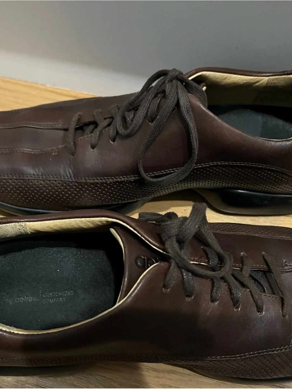 Aetrex Men's Dark Brown Leather Lace-Up Derby Sneakers
